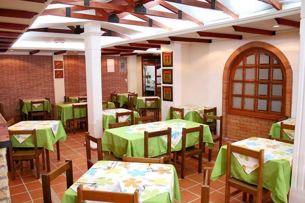 Casa Madrigal Hotel Pasto Eksteriør bilde